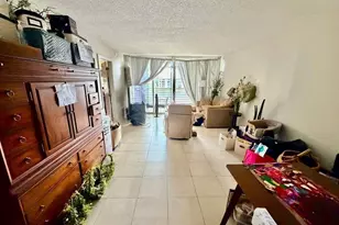 9430 Poinciana Pl, Davie, FL 33324 - Photo 13