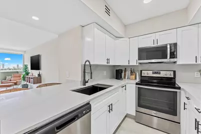 1200 West Avenue #604, Miami Beach, FL 33139 - Photo 5