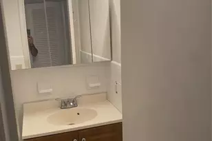 51 NE 204th St, Miami, FL 33179 - Photo 7