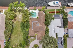 2484 SE 12th St, Pompano Beach, FL 33062 - Photo 17