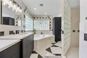 2484 SE 12th St, Pompano Beach, FL 33062 - Photo 35