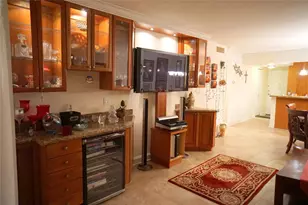 2851 Somerset Dr, Lauderdale Lakes, FL 33311 - Photo 9