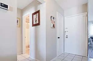 6263 NE 19th Ave, Fort Lauderdale, FL 33308 - Photo 9