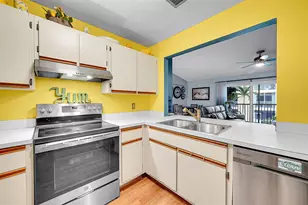 441 SE 10th St, Dania Beach, FL 33004 - Photo 11