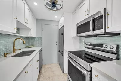 720 Orton Avenue #505, Fort Lauderdale, FL 33304 - Photo 7