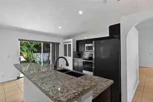 9532 NW 9th Ct, Plantation, FL 33324 - Photo 15