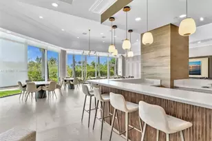 16500 Collins Ave, North Miami Beach, FL 33160 - Photo 3