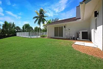114 N Beach Road, Hobe Sound, FL 33455 - Photo 3