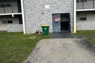 7831 N Colony Cir, Tamarac, FL 33321 - Photo 13