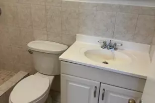 7831 N Colony Cir, Tamarac, FL 33321 - Photo 9