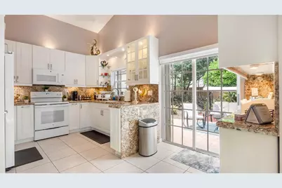 9801 NW 5th Court, Plantation, FL 33324 - Photo 7