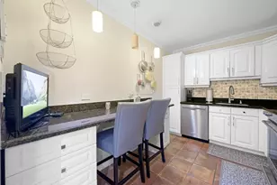 2500 Parkview Dr, Hallandale Beach, FL 33009 - Photo 7