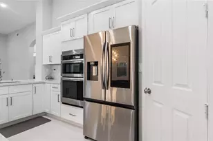 900 NW 123rd Dr, Coral Springs, FL 33071 - Photo 13