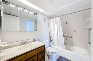 79 NE 20th Ct, Wilton Manors, FL 33305 - Photo 19