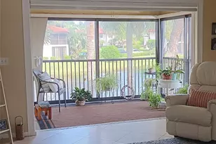 8045 Eastlake Dr, Boca Raton, FL 33433 - Photo 5