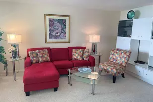 40 Keswick B, Deerfield Beach, FL 33442 - Photo 3