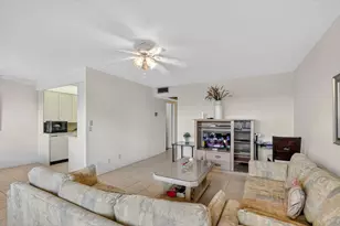 3025 Guildford B Unit, Boca Raton, FL 33434 - Photo 7