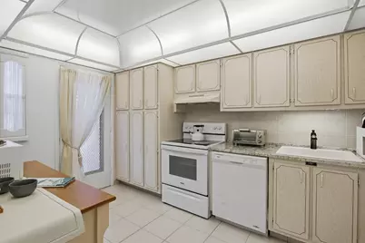 2991 NW 46 Avenue #410, Lauderdale Lakes, FL 33313 - Photo 13