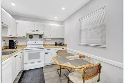 2800 Somerset Drive #218j, Lauderdale Lakes, FL 33311 - Photo 13