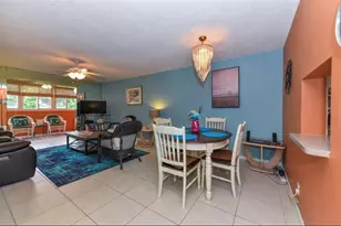 2615 NE 3rd Ct, Boynton Beach, FL 33435 - Photo 11
