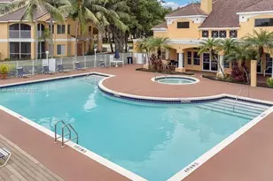 2400 NW 33rd St, Oakland Park, FL 33309 - Photo 11