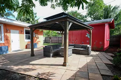 248 NE 41st Street, Pompano Beach, FL 33064 - Photo 7