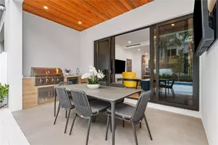 812 SE 12th St, Fort Lauderdale, FL 33316 - Photo 11