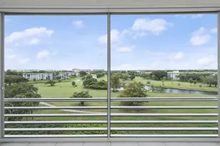 3520 Oaks Way, Pompano Beach, FL 33069 - Photo 1