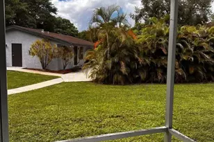 8450 Lagos De Campo Blvd Unit, Tamarac, FL 33321 - Photo 9