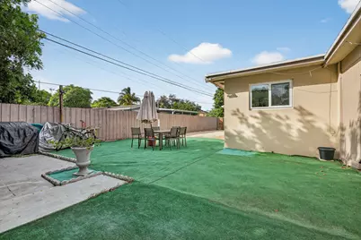 1910 SW 98th Terrace, Miramar, FL 33025 - Photo 37