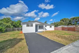 4911 NW 16th St, Lauderhill, FL 33313 - Photo 3
