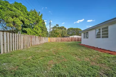 4911 NW 16th Street, Lauderhill, FL 33313 - Photo 35