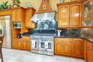 14630 Luray Rd, Fort Lauderdale, FL 33330 - Photo 15