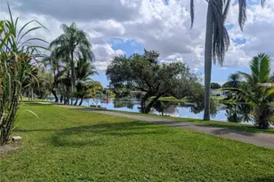 11180 Redwood Unit, Pembroke Pines, FL 33026 - Photo 7