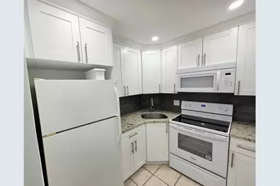 3200 NE 7th Court #205C, Pompano Beach, FL 33062 - Photo 9