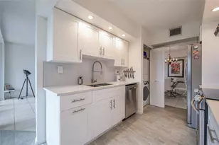 7100 Radice Ct, Lauderhill, FL 33319 - Photo 11