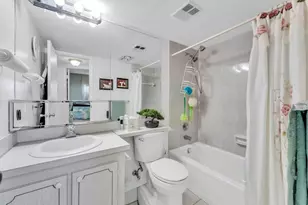 8950 Sunrise Lakes Blvd, Sunrise, FL 33322 - Photo 13