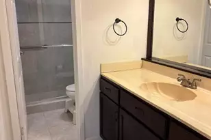 2821 NE N Miami Beach Blvd Unit, North Miami Beach, FL 33160 - Photo 11