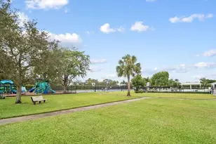 19426 Colorado Cir, Boca Raton, FL 33434 - Photo 27