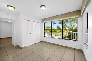 2906 S University Dr, Davie, FL 33328 - Photo 5