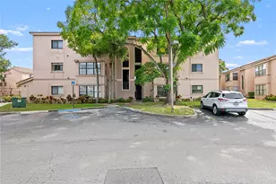 2906 S University Dr, Davie, FL 33328 - Photo 3