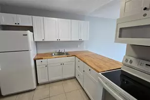 15221 NE 6th Ave, Miami, FL 33162 - Photo 1