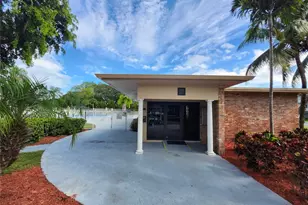 1201 Hillcrest Ct, Hollywood, FL 33021 - Photo 19