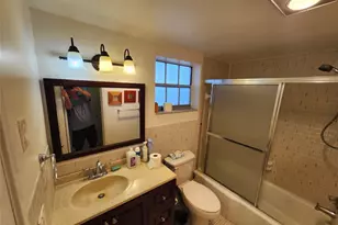 1201 Hillcrest Ct, Hollywood, FL 33021 - Photo 17