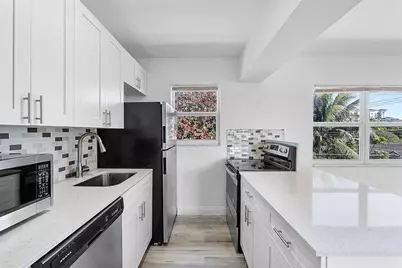 1100 NE 9th Avenue #302, Fort Lauderdale, FL 33304 - Photo 7