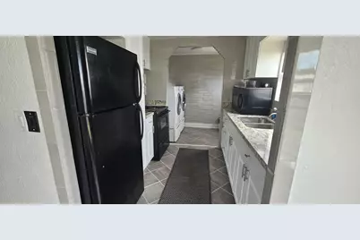 21511 NW 3rd Street, Pembroke Pines, FL 33029 - Photo 3