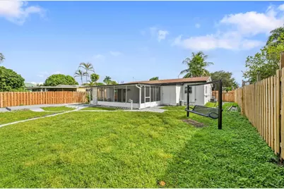 4697 SW 35th Avenue, Fort Lauderdale, FL 33312 - Photo 11