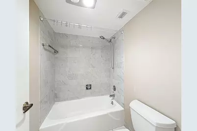 1147 Hillsboro Mile #506, Pompano Beach, FL 33062 - Photo 21