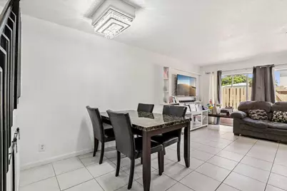 5843 Woodlands Boulevard #5843, Tamarac, FL 33319 - Photo 7