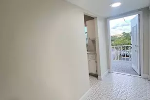 8515 Sunrise Lakes Blvd, Sunrise, FL 33322 - Photo 11